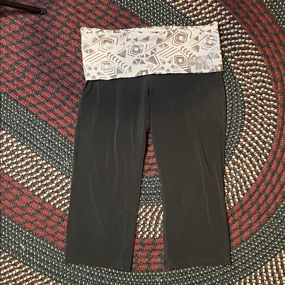 PINK Victoria’s Secret Y2K Fold Over Cropped Capri Legging Pant Size Medium